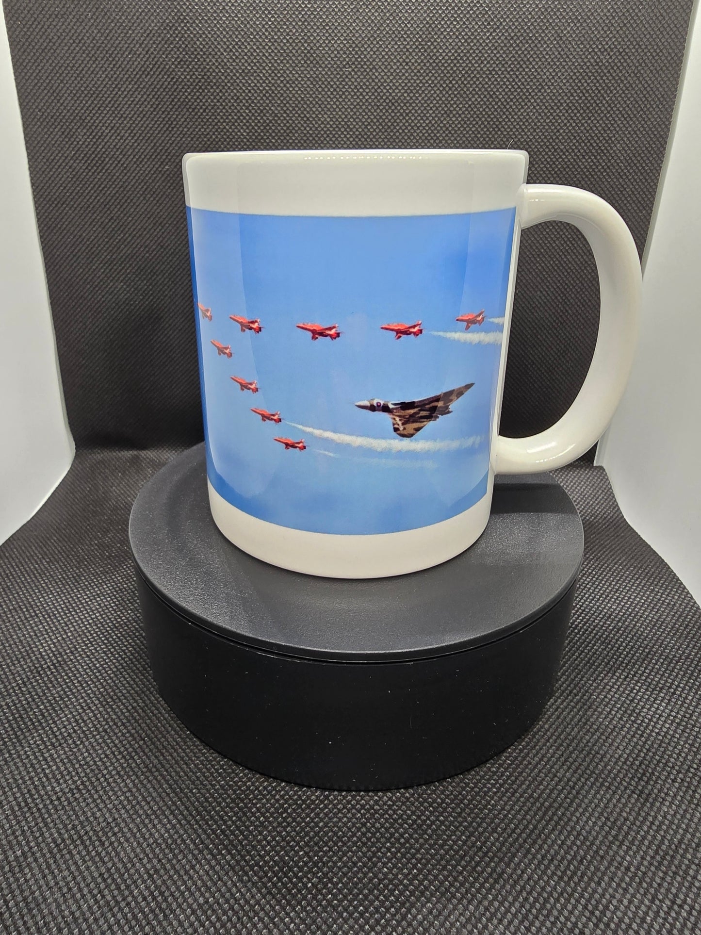 Red Arrows 11oz Mug